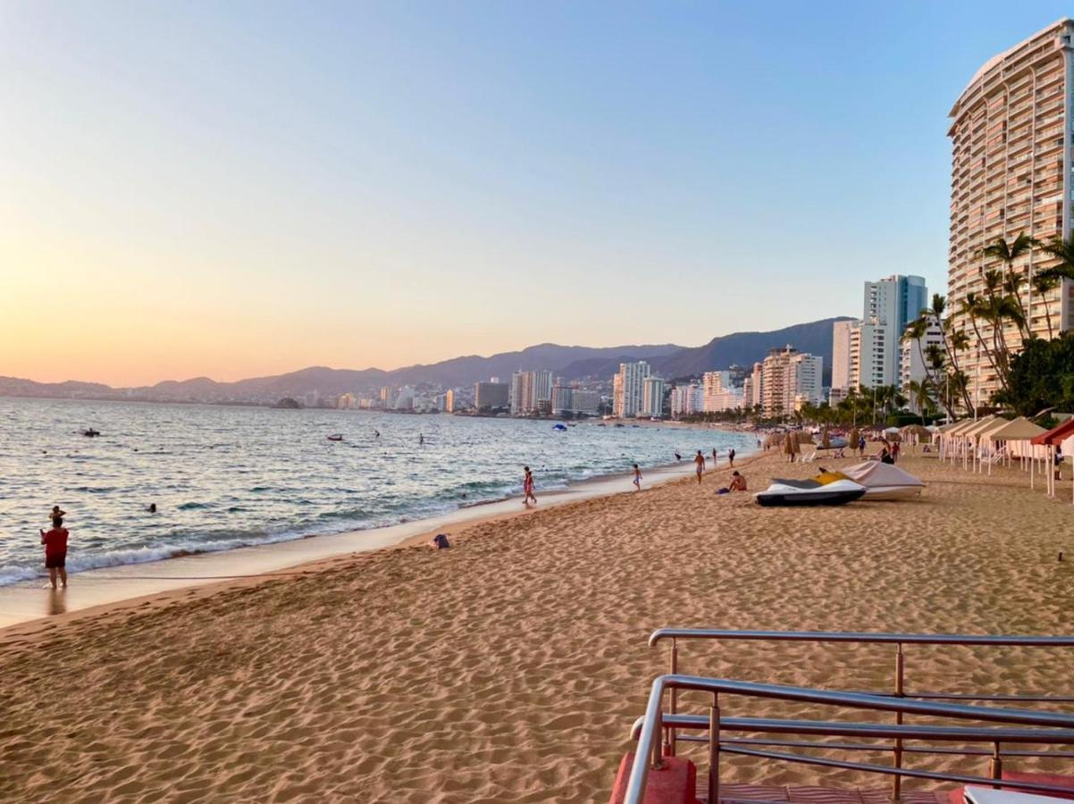 Sky Inn Acapulco Y Condominio Mediterrane Exteriér fotografie